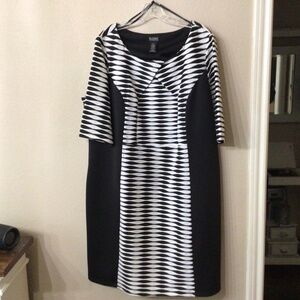 SOHO Apparel LTD. Black and white dress. Size 20 W. Excellent shape.